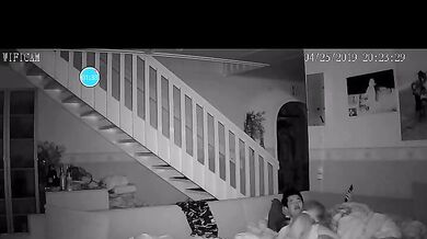 《超强摄像头㊙️破解》乡镇民宅针孔入侵真实偸拍多个家庭男女私密生活曝光㊙️超多亮点㊙️特别羡慕光头眼镜哥的鸡巴又粗又长的 (28)